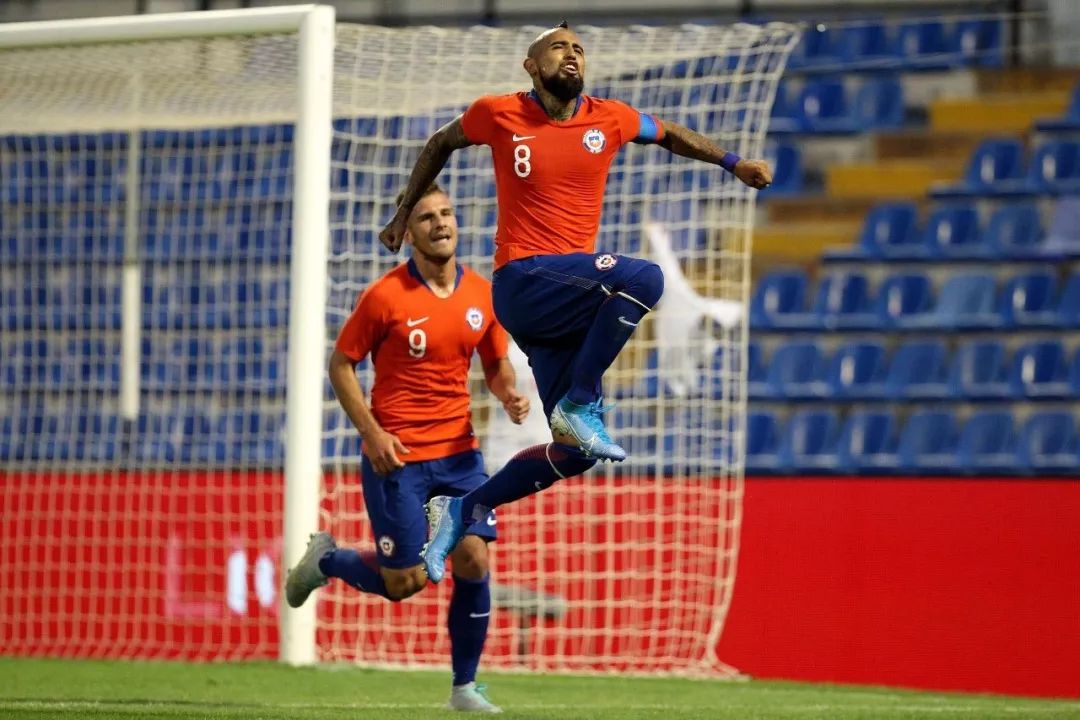 丹麦翻盘智利，特尔施特根惊艳世界