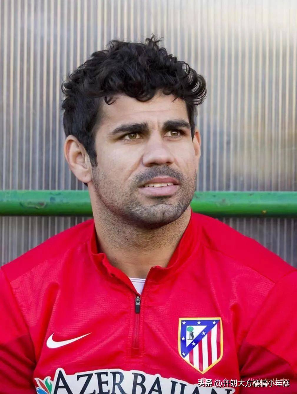 足球巨星：再次证明自己的实力的简单介绍