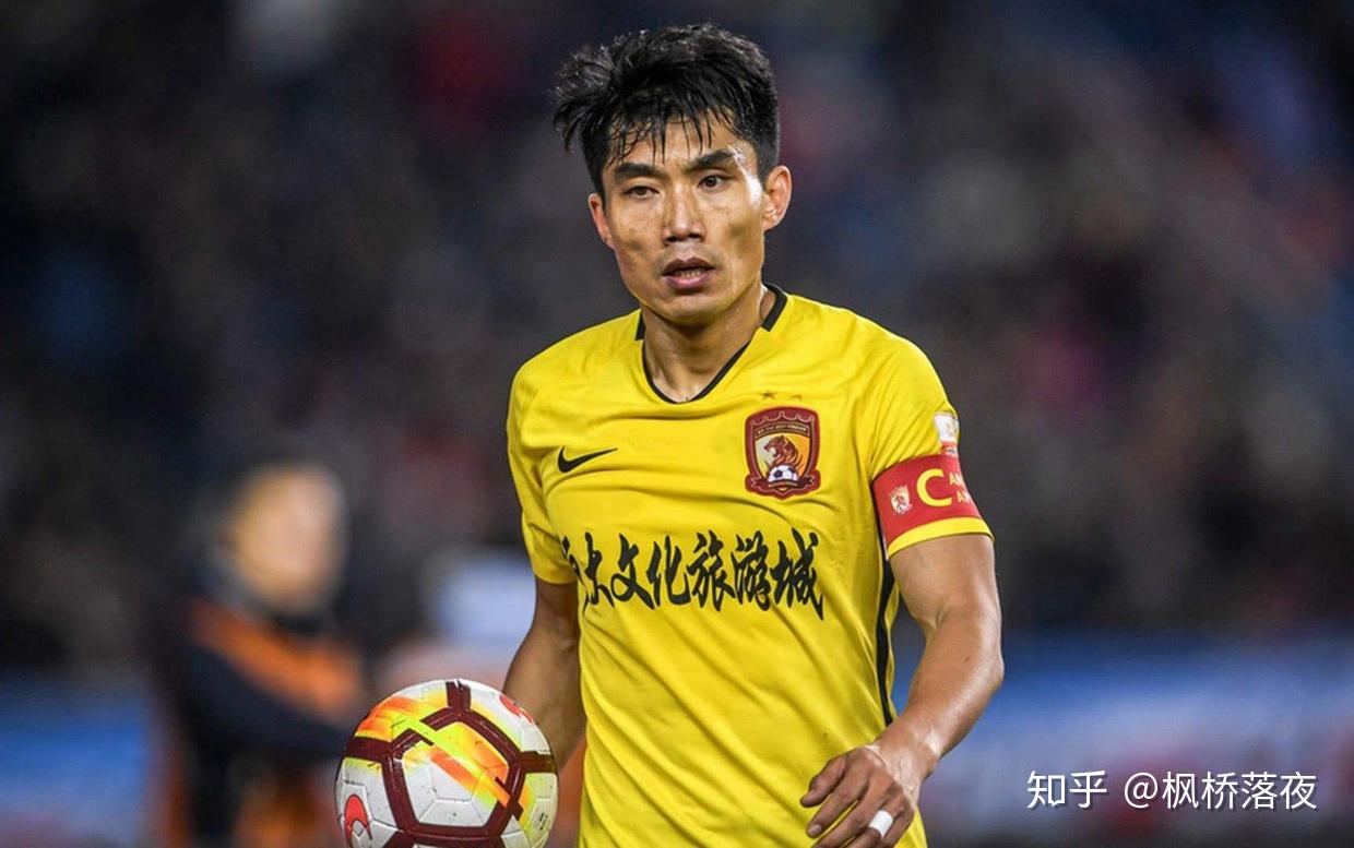 包含一支球队突然换帅，外界猜测原因各异的词条