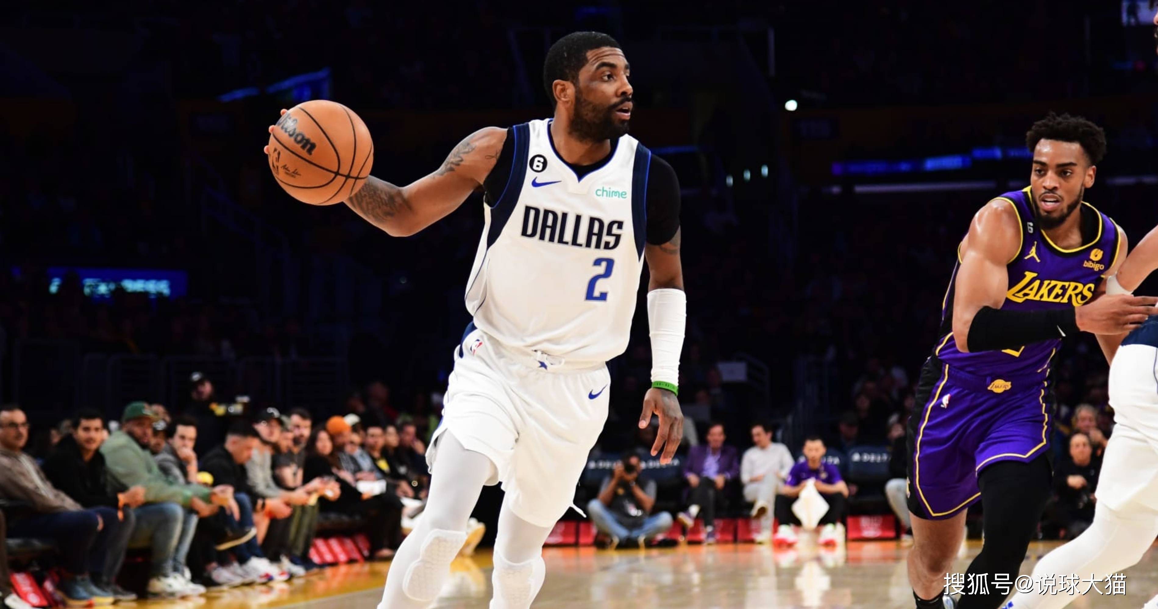 包含国王绝地反击湖人B队，欧文完成帽子戏法的词条