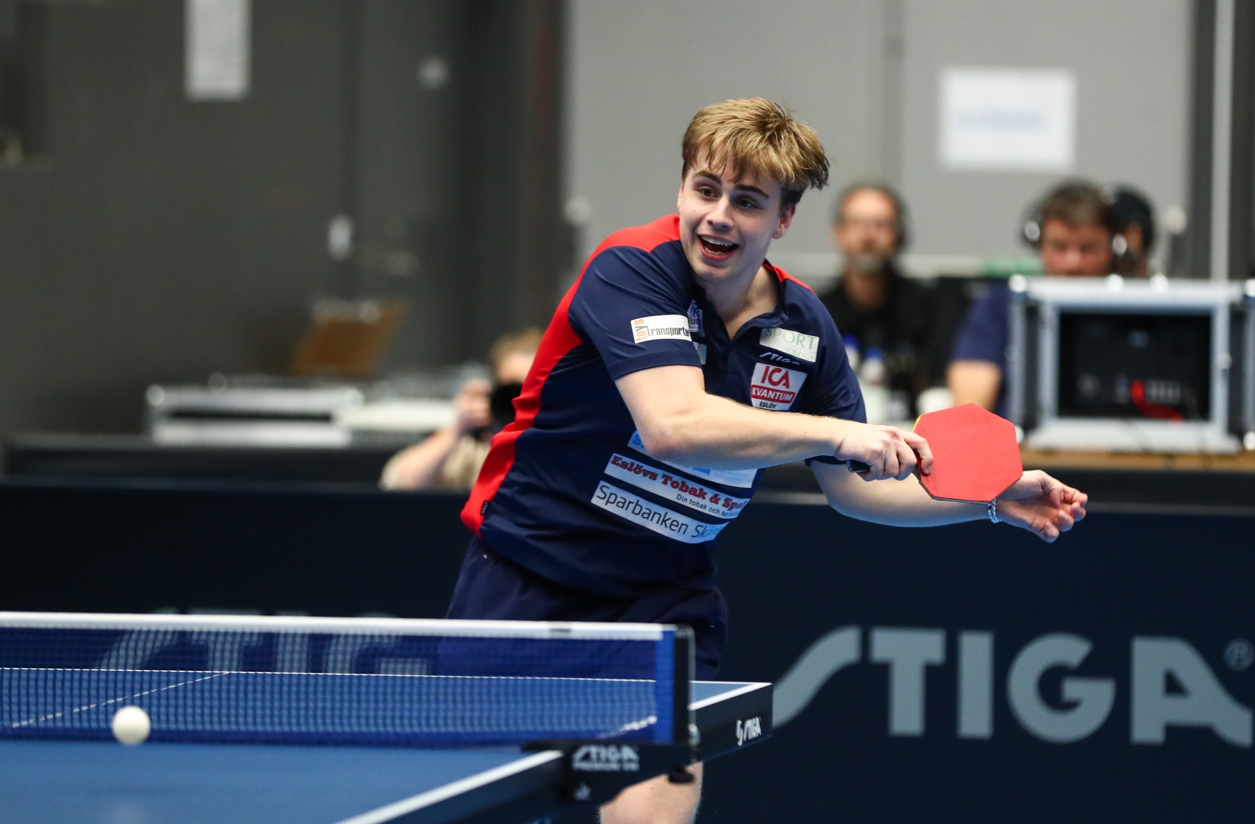 瑞典乒乓球队强势波兰乒乓球队，奥恰洛夫爆发神勇的简单介绍