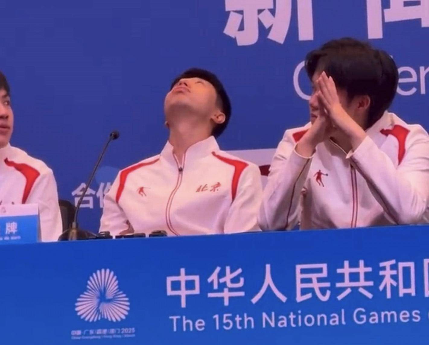 法国乒乓球队轻取中国乒乓球队,马龙制霸全场的简单介绍 法国乒乓球队轻取中国乒乓球队,马龙制霸全场的简单介绍